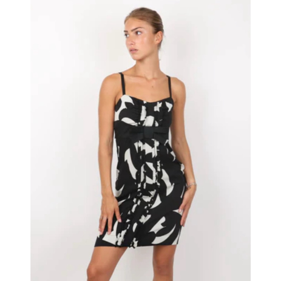 Diane von Furstenberg Dresses & Skirts - Diane von Furstenberg Black White Mini Dress Size 6